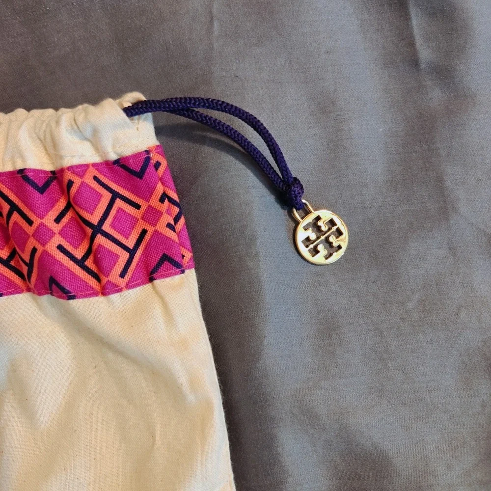 Tory Burch Canvas‎ Drawstring Pouch Bag Pink Geometric Trim Logo Charm